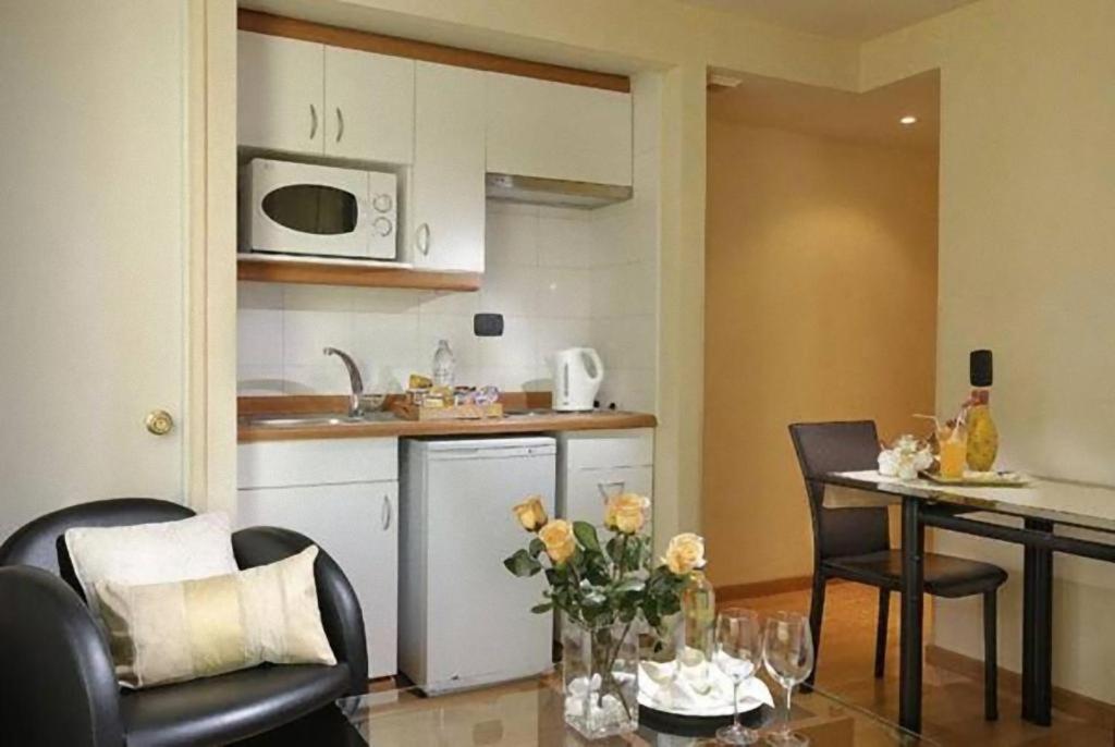 Hotel Eurotel El Bosque ซานติอาโก ภายนอก รูปภาพ