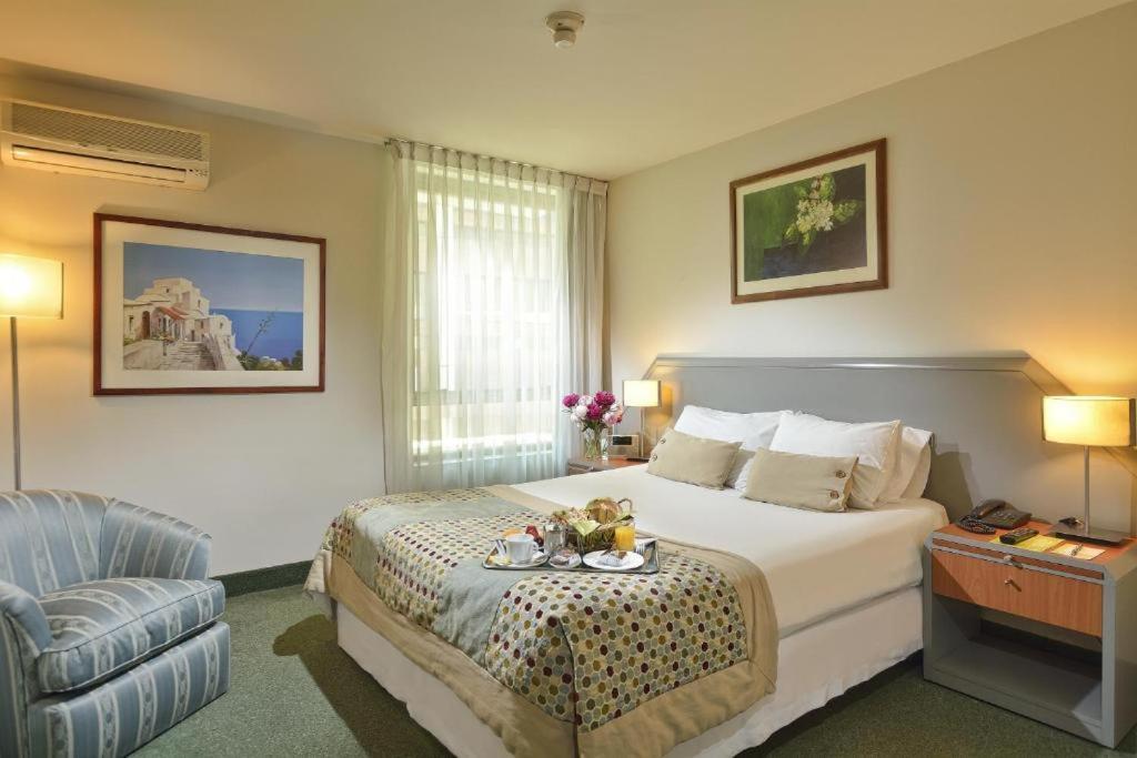 Hotel Eurotel El Bosque ซานติอาโก ภายนอก รูปภาพ