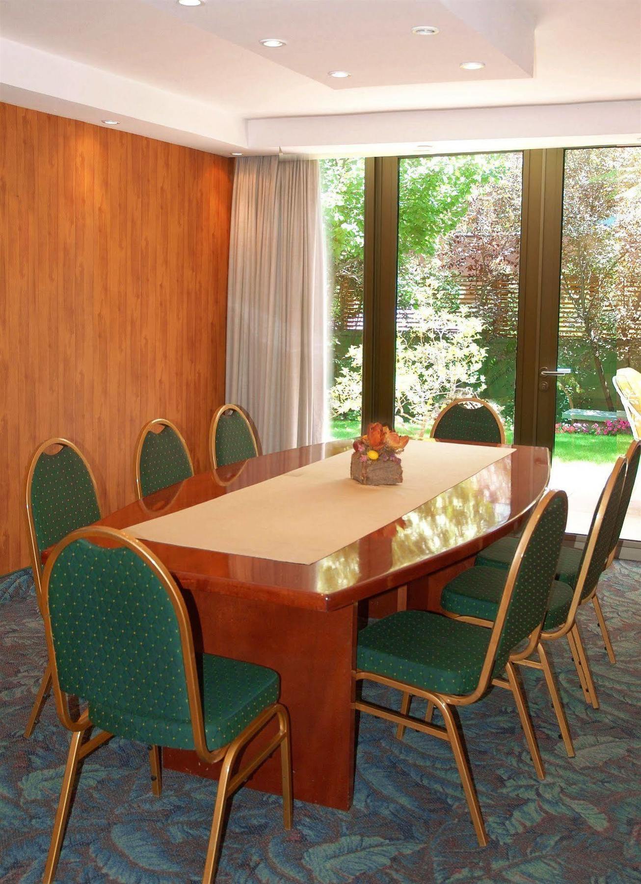 Hotel Eurotel El Bosque ซานติอาโก ภายนอก รูปภาพ